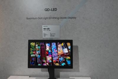 Samsung Display 18.2" QD-EL display at Displayweek 2024 photo